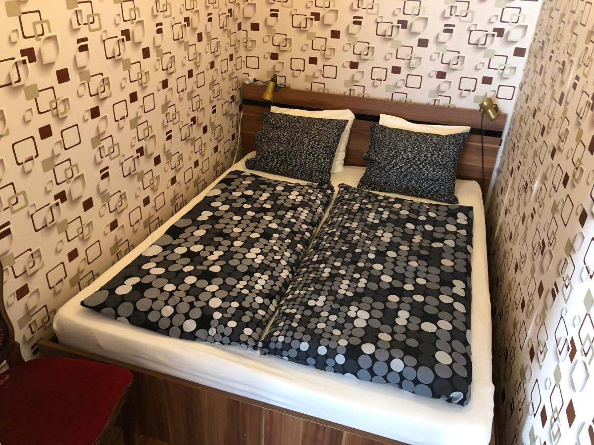 Home Away Main Square Apartment بوبراد المظهر الخارجي الصورة